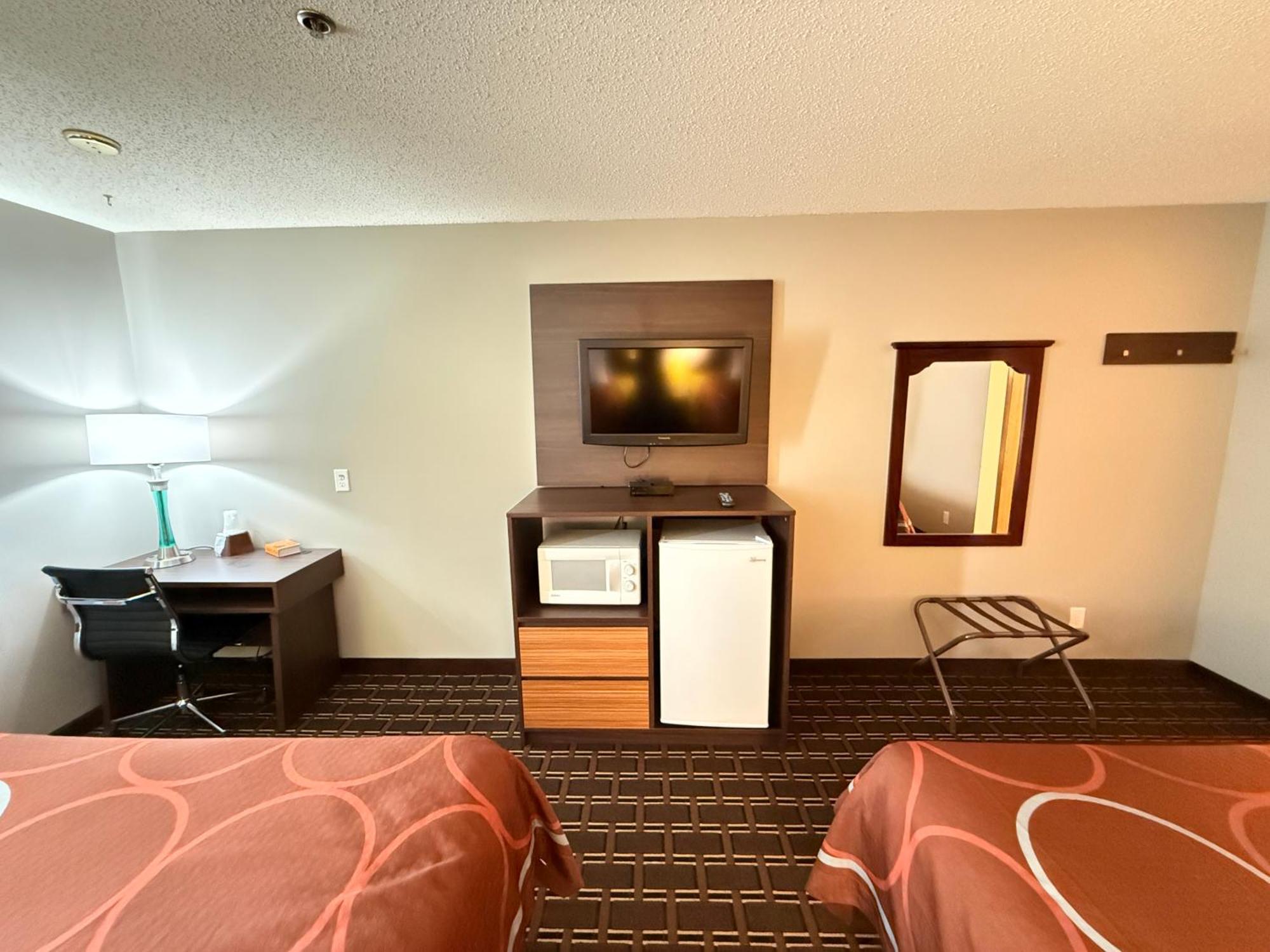 ซูเปอร์ 8 บาย วินด์แฮม รีดสบูร์ก Hotel Reedsburg ภายนอก รูปภาพ