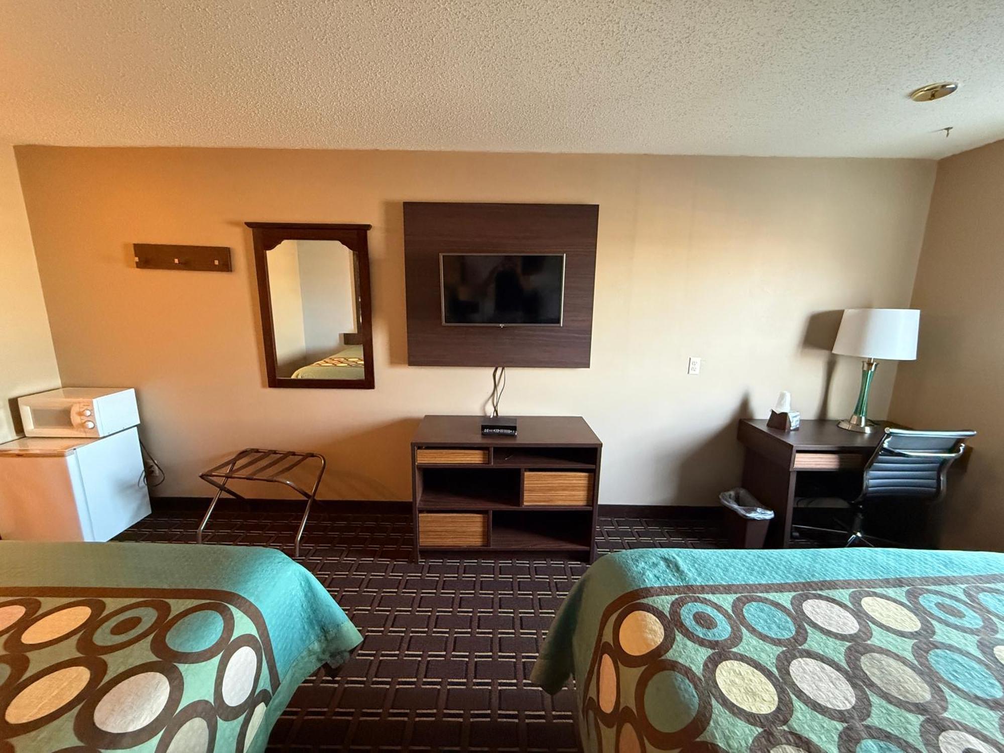 ซูเปอร์ 8 บาย วินด์แฮม รีดสบูร์ก Hotel Reedsburg ภายนอก รูปภาพ